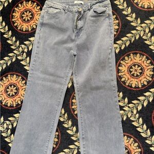 Zenana cropped Women's Jeans faded blue/gray color size large